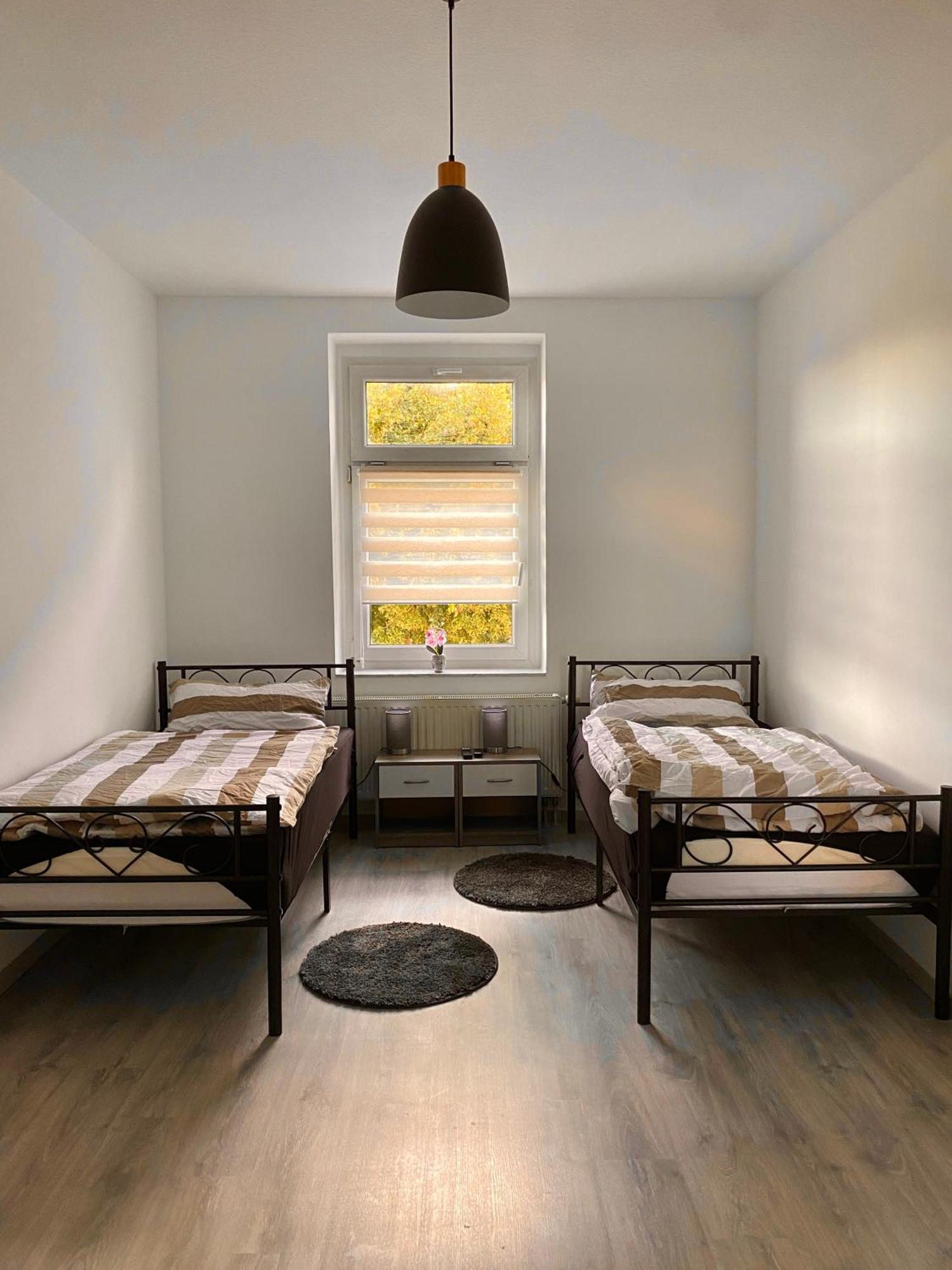 Schoene 3-zimmer Monteurswohnung Im Sueden Von Eg Apartment *